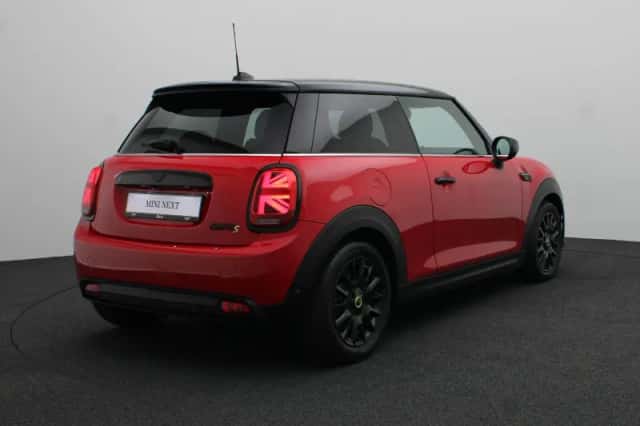 MINI Mini Electric (2022) thumbnail 2