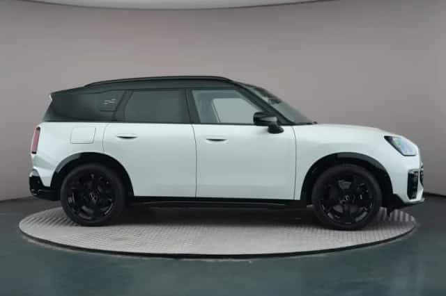 MINI Countryman (2025) thumbnail 3