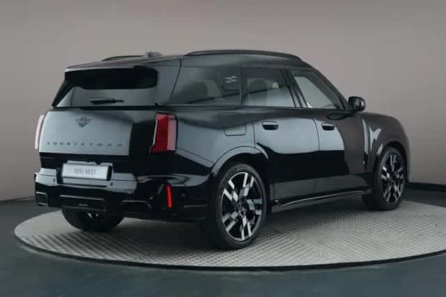 MINI Countryman (2025) thumbnail 3