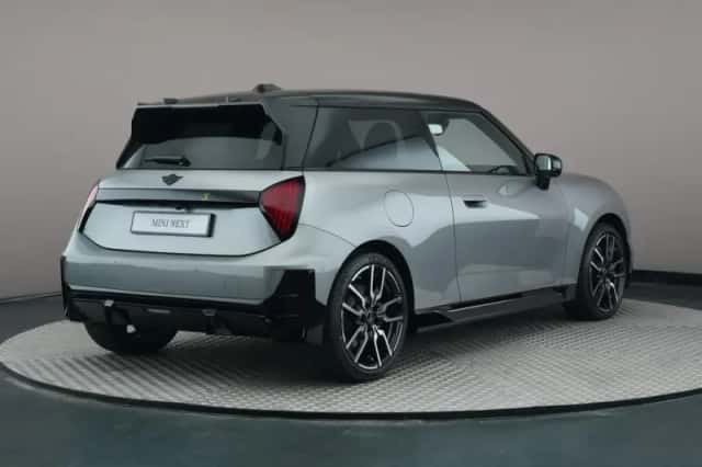 MINI Mini Electric (2026) thumbnail 2