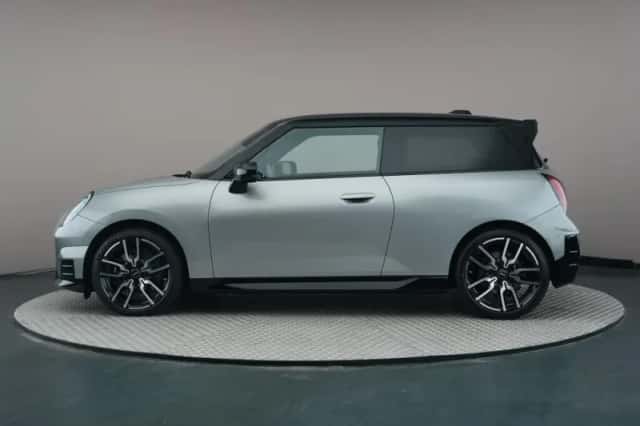 MINI Mini Electric (2026) thumbnail 3
