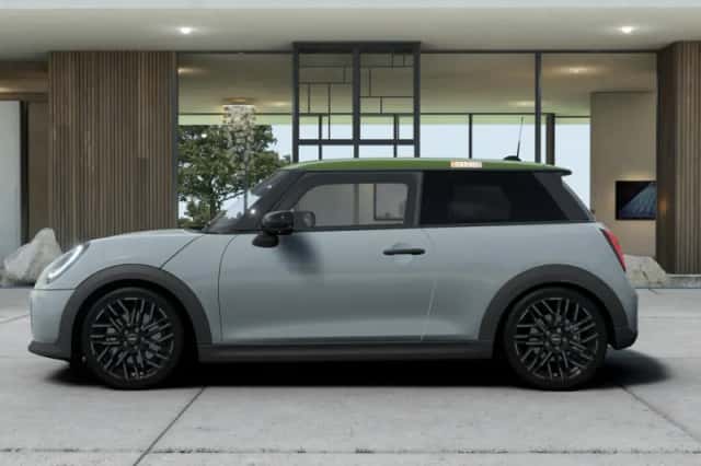 MINI Cooper (2026) thumbnail 2