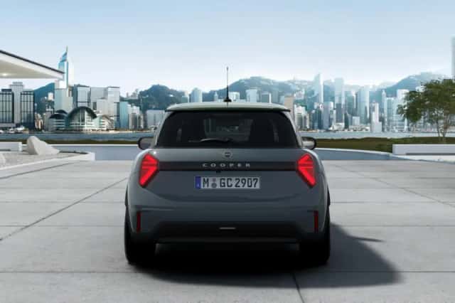 MINI Cooper (2026) thumbnail 3