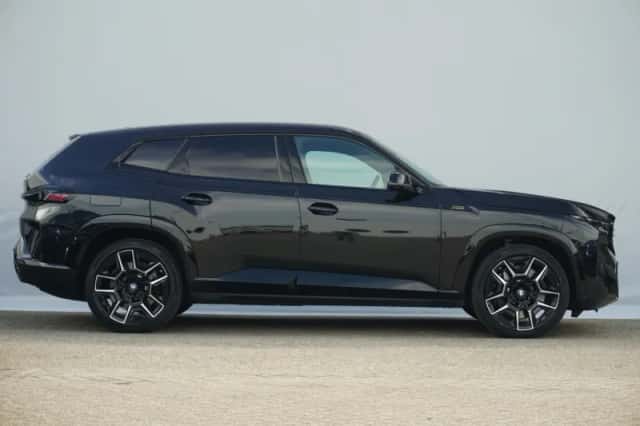 BMW XM (2023) thumbnail 4
