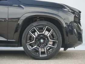 BMW XM (2023) thumbnail 6