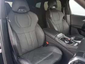 BMW XM (2023) thumbnail 8