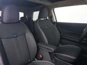 MINI Cooper (2024) thumbnail 8