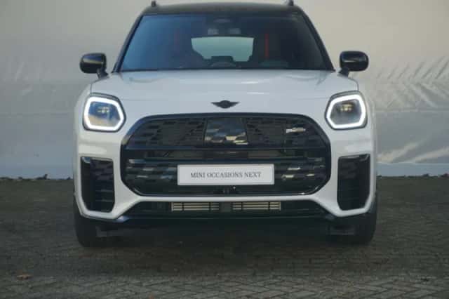 MINI Countryman (2024) thumbnail 3