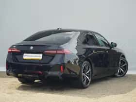 BMW i5 (2025) thumbnail 2