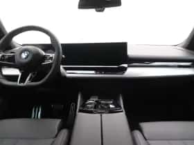 BMW i5 (2025) thumbnail 8