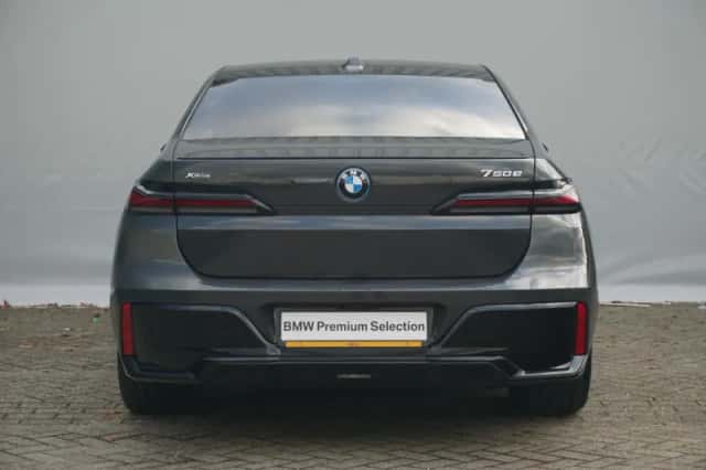 BMW 7-Serie (2025) thumbnail 4