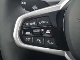 BMW i4 (2025) thumbnail 12