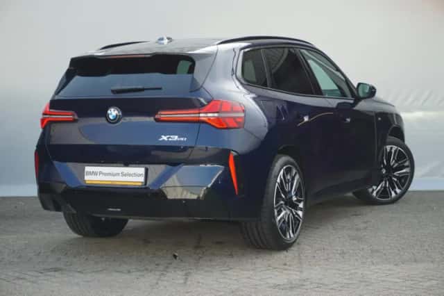 BMW X3 (2025) thumbnail 2