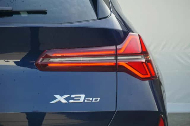BMW X3 (2025) thumbnail 6