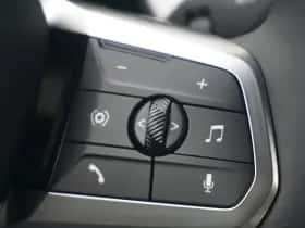 BMW iX2 (2025) thumbnail 15