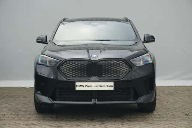 BMW iX2 (2025) thumbnail 3