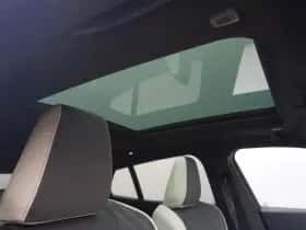 BMW iX2 (2025) thumbnail 24