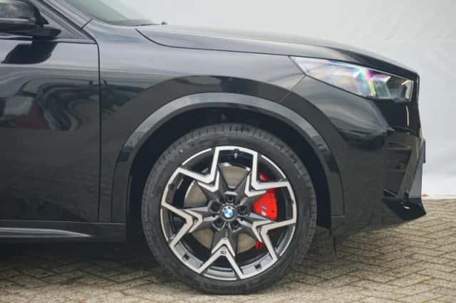 BMW iX2 (2025) thumbnail 6