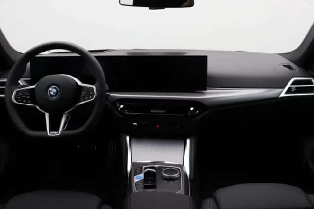 BMW i4 (2026) thumbnail 6
