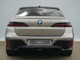 BMW i7 (2026) thumbnail 5