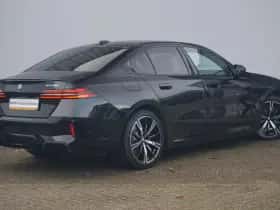 BMW i5 (2025) thumbnail 2