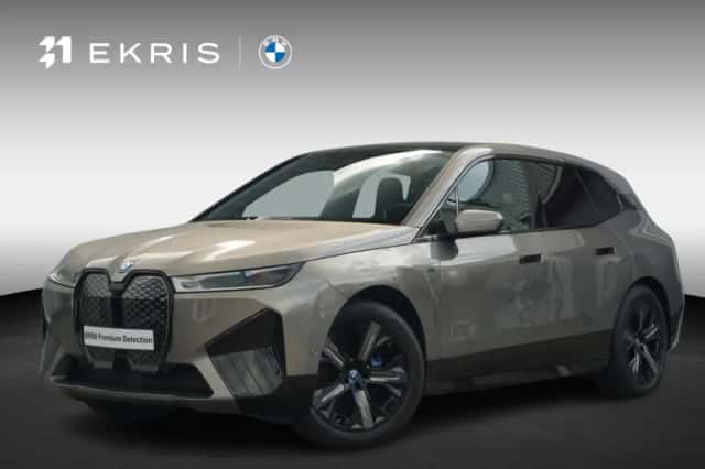 BMW iX (2024) thumbnail 1