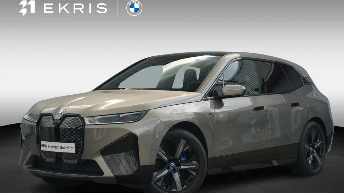 BMW iX (2024) — foto 1