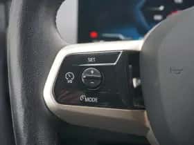 BMW iX (2024) thumbnail 13