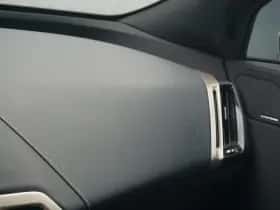 BMW iX (2024) thumbnail 18