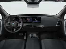 BMW iX (2026) thumbnail 3