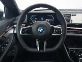 BMW i5 (2026) thumbnail 14