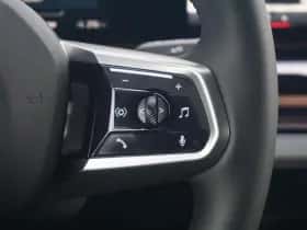 BMW i5 (2026) thumbnail 18
