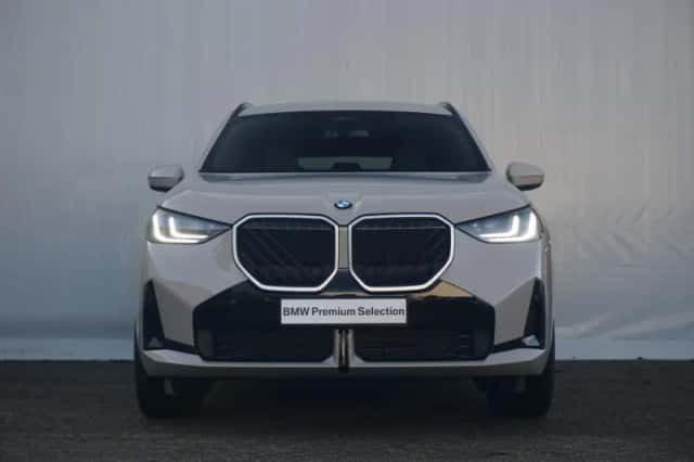 BMW X3 (2026) thumbnail 3