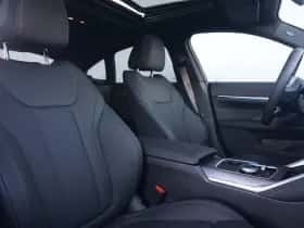 BMW i4 (2026) thumbnail 12