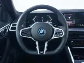 BMW i4 (2026) thumbnail 18
