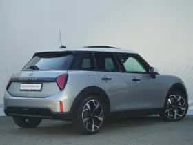 MINI 5-deurs (2025) thumbnail 2