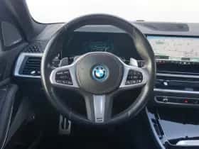 BMW X5 (2023) thumbnail 9