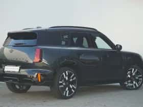 MINI Countryman (2025) thumbnail 2