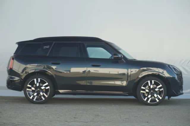 MINI Countryman (2025) thumbnail 4