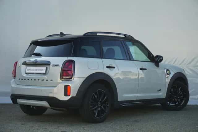 MINI Countryman (2022) thumbnail 2