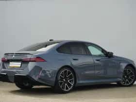 BMW M5 (2026) thumbnail 2