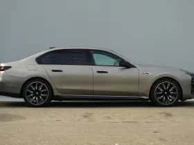 BMW 7-Serie (2025) thumbnail 4