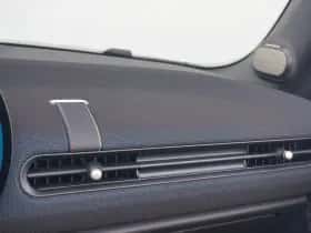 MINI Cabrio (2026) thumbnail 15
