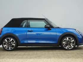 MINI Cabrio (2026) thumbnail 5