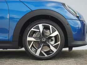 MINI Cabrio (2026) thumbnail 9