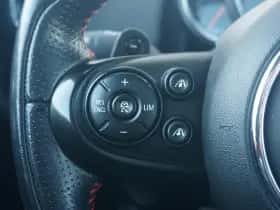 MINI Countryman (2018) thumbnail 15
