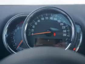 MINI Countryman (2018) thumbnail 16