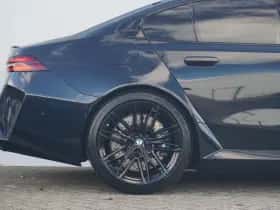 BMW M5 (2026) thumbnail 7