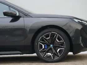 BMW iX (2026) thumbnail 7