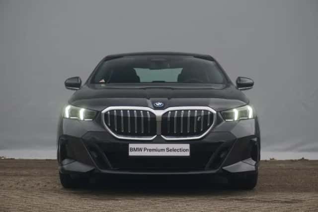 BMW i5 (2026) thumbnail 3